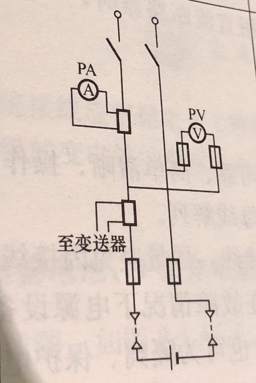 请问下,电气元件大佬.这两对三角是什么组件,有什么作用,谢谢!